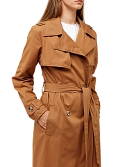 Бежевый плащ