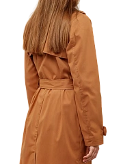 Бежевый плащ